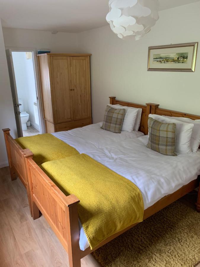 Alt-An Ensuite Self Catering Apartment With Twin Bedroom 포트 윌리엄 외부 사진
